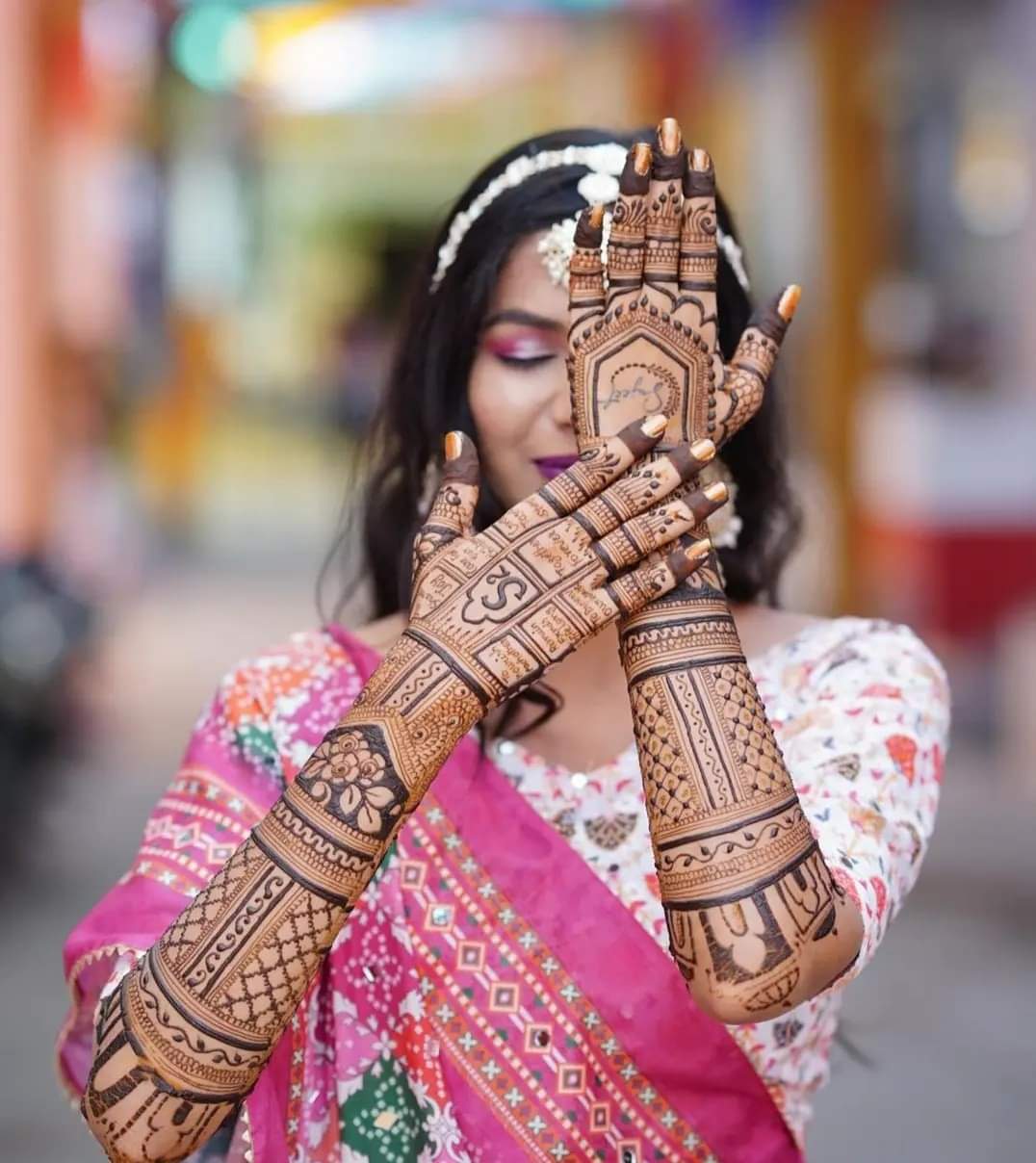Apna Mehndi Vyapaar